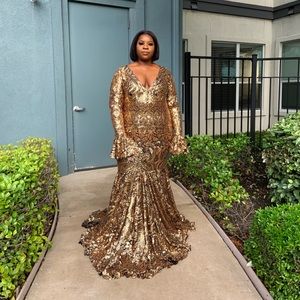 Plus Size Long Gold Prom Dress (Size 18)
